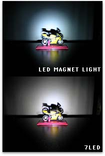OHM LED MAGNET LIGHTとGENTOS 7LED Waterproof Torchの照射物見え具合比較